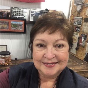 Meet your Posher, Colleen